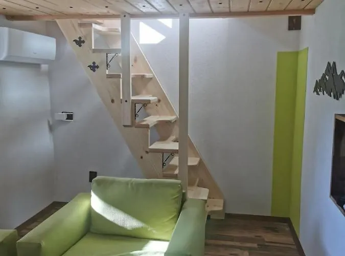 ергини 아파트